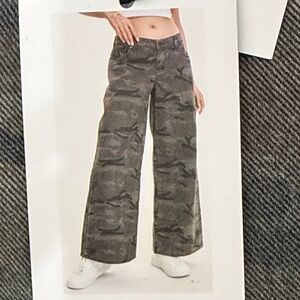 Refrain Los‎ Angeles Luxe Denim Jeans camo wide leg